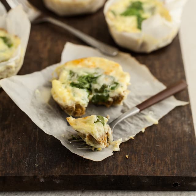 Mini Spinach Quiches with Flax Crust Punchfork
