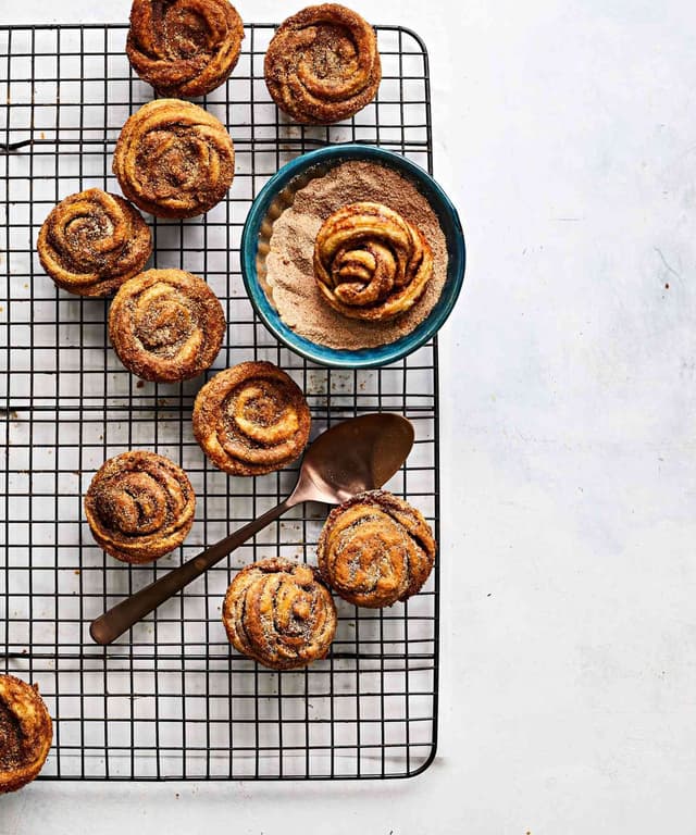 Cinnamon Swirl Puff Pastry Muffins Punchfork