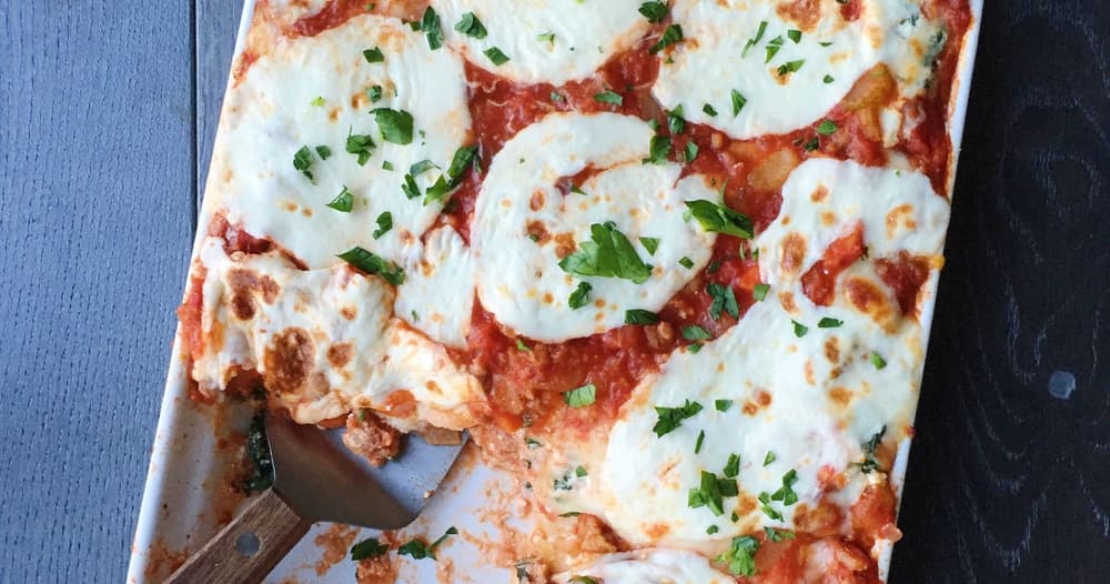 Cheesy Sausage and Kale Lasagna Punchfork