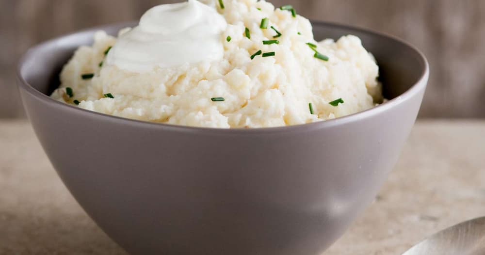 Garlic Mashed Potatoes with Chives and Greek Yogurt Punchfork