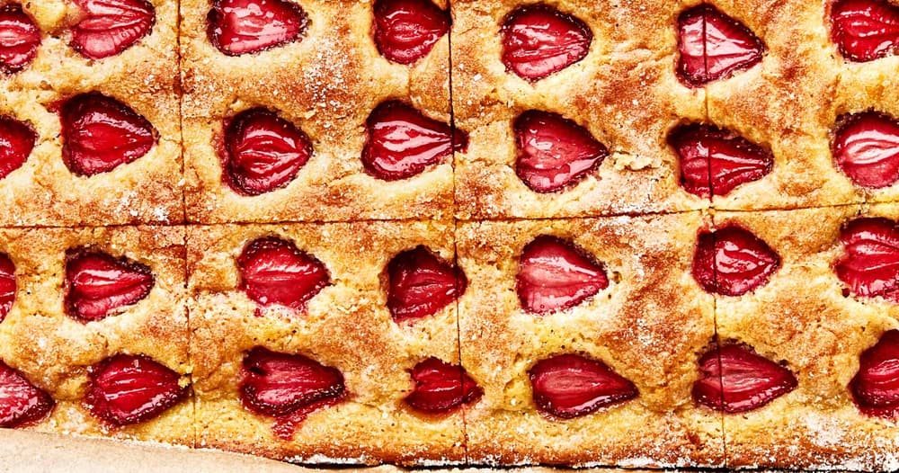 Strawberry Snacking Cake Punchfork