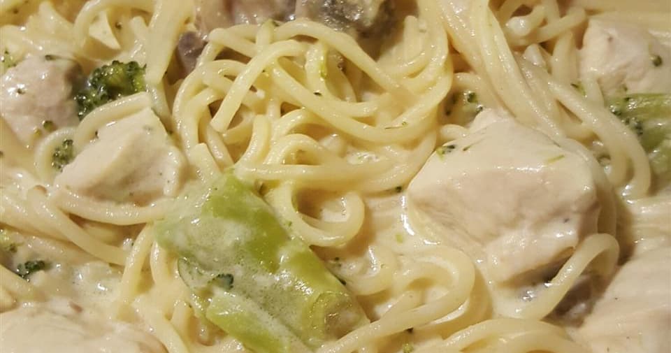 Chicken Linguine a la Me Punchfork