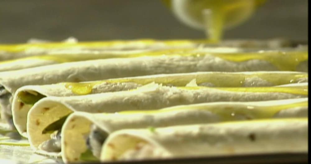 Confetti Mash Potato Flautas with Hot Tomatillo Sauce Punchfork