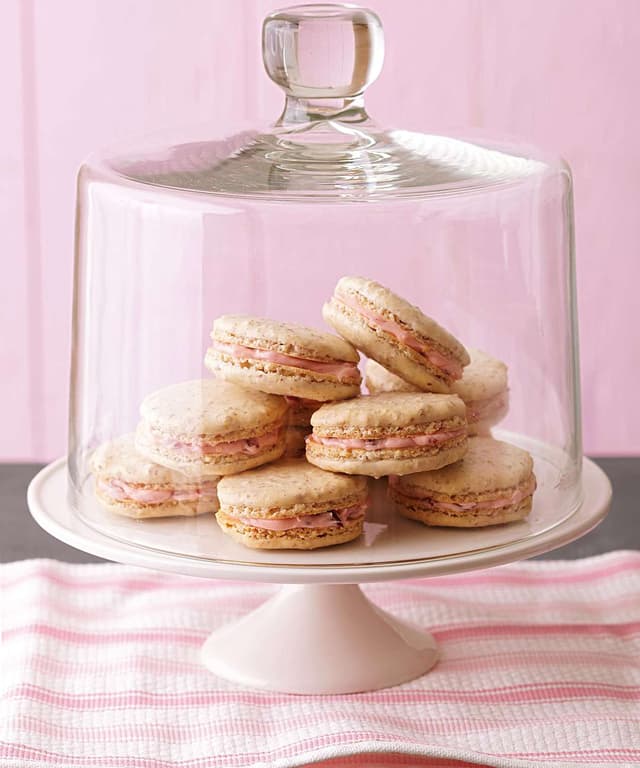 Lemon Macarons with CranberryMascarpone Filling Punchfork