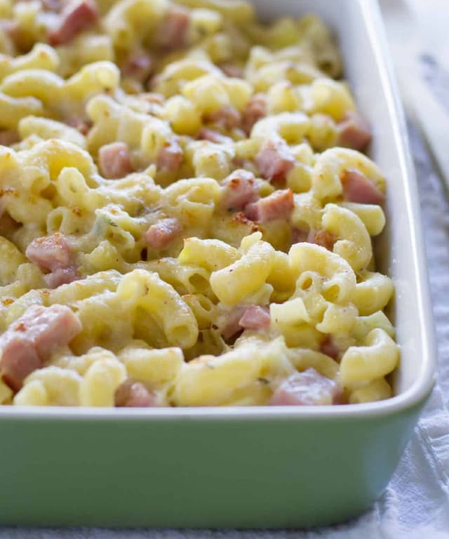 Mac and Cheese with Ham Punchfork