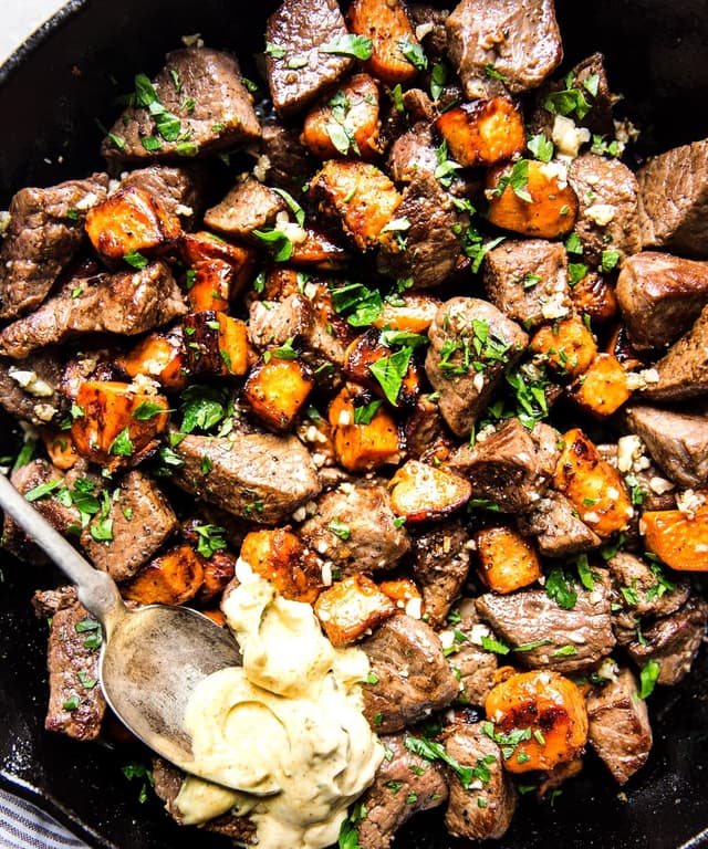 Steak Bites with Sweet Potatoes and Curry Aioli Punchfork