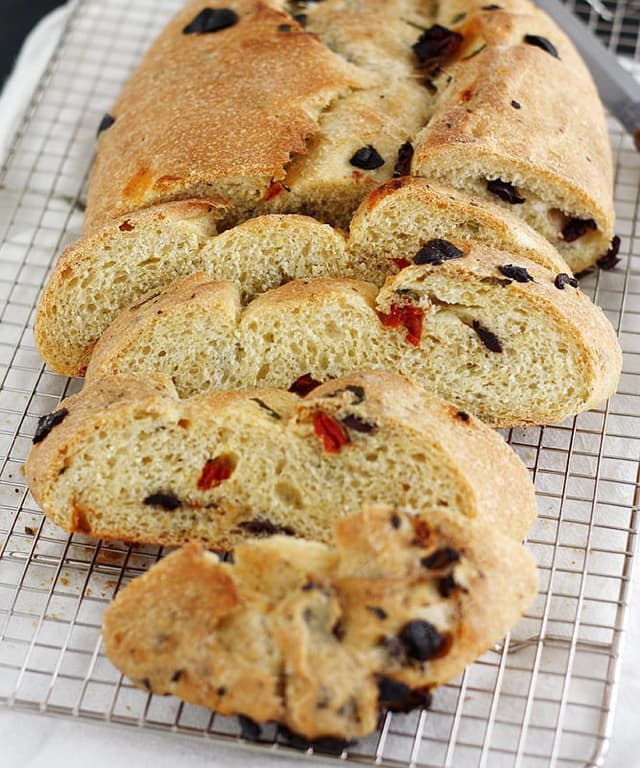 Basil, Olive and SunDried Tomato Bread Punchfork