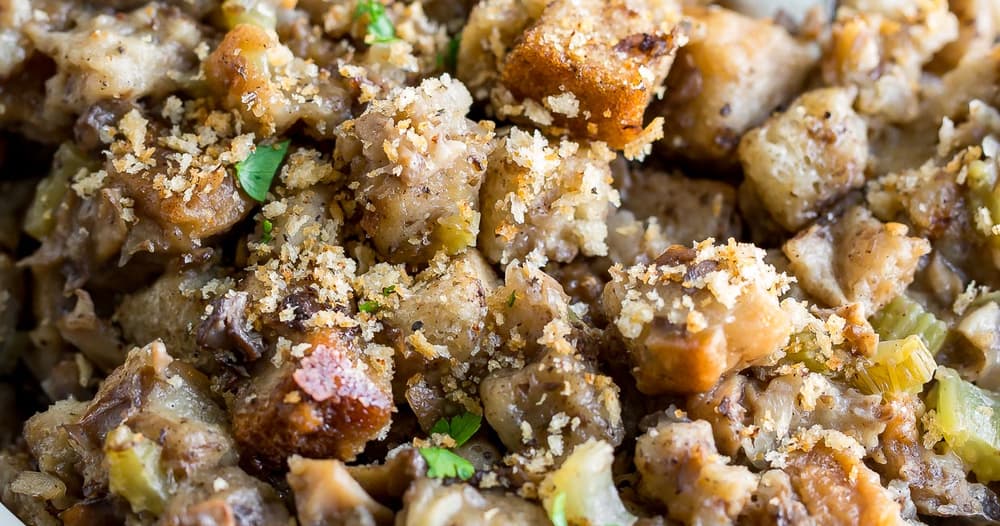 Classic Slow Cooker Stuffing Punchfork