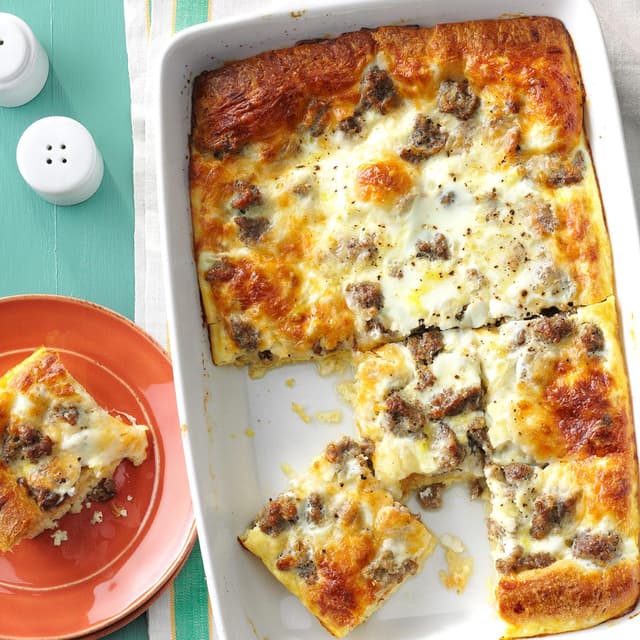 Sausage & Crescent Roll Breakfast Casserole Punchfork