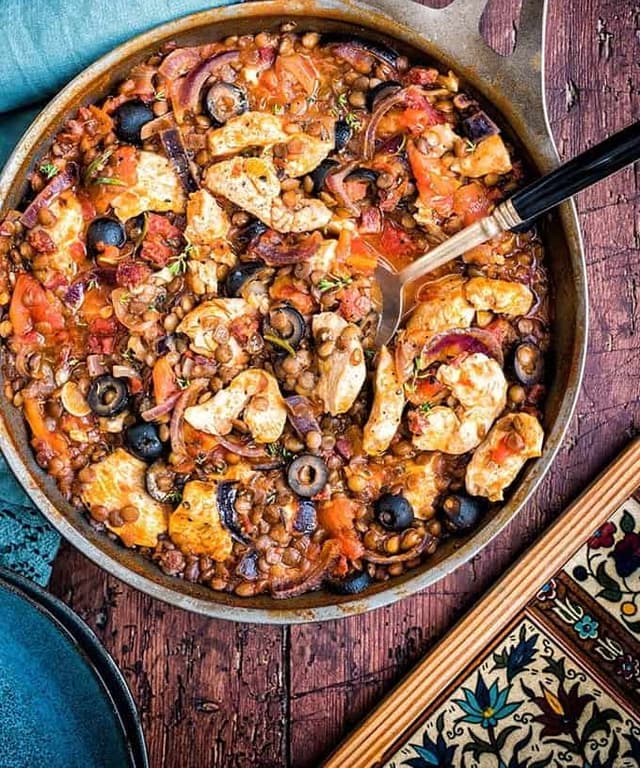 OnePot Spanish Chicken, Chorizo and Lentil Stew Punchfork
