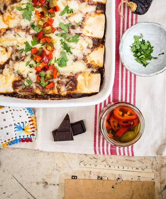 Slow Cooker Mole Pulled Pork Enchiladas Punchfork