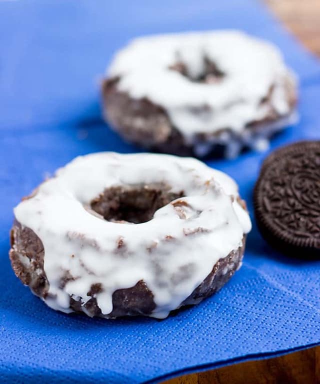 Krispy Kreme Glazed Oreo Cake Doughnut (Copycat) Punchfork