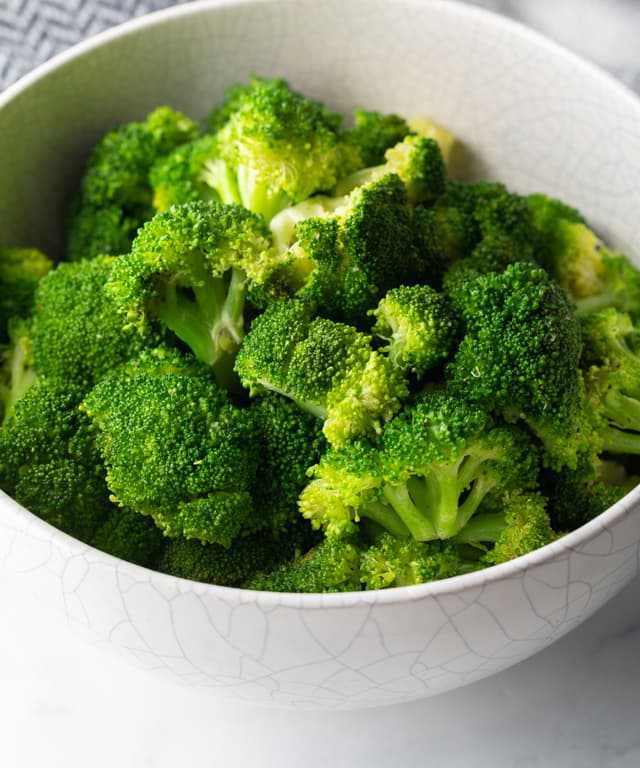 How to Steam Broccoli (In Microwave) Punchfork