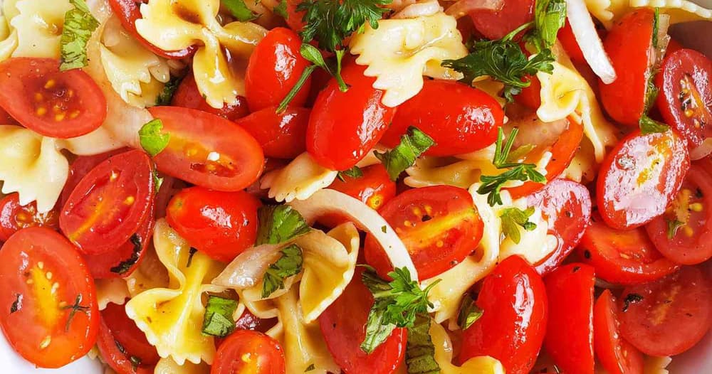 Easy Tomato & Balsamic Pasta Salad Punchfork