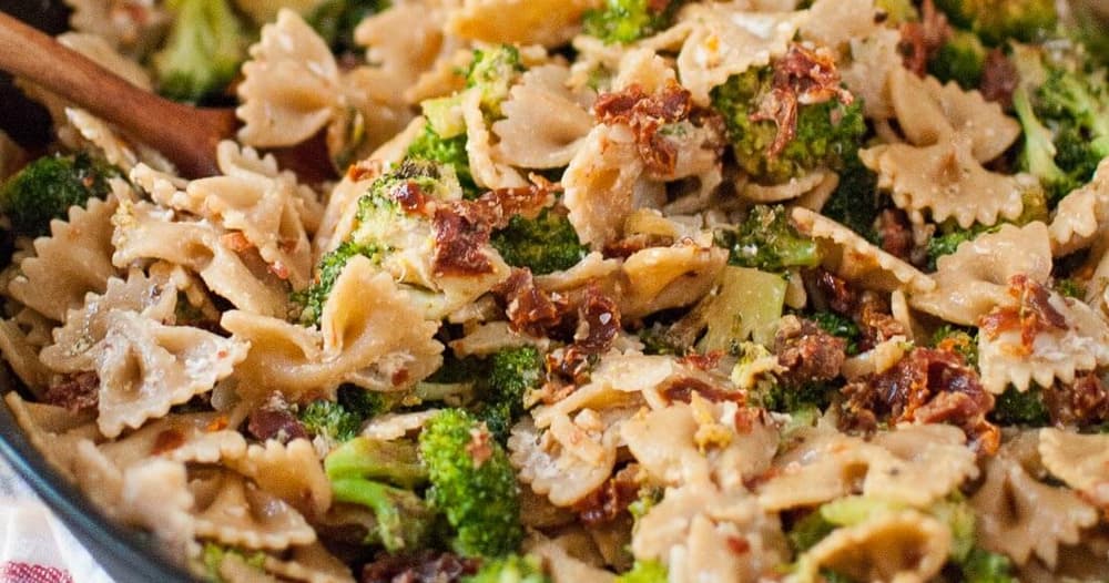 Spicy SunDried Tomato and Broccoli Pasta Punchfork