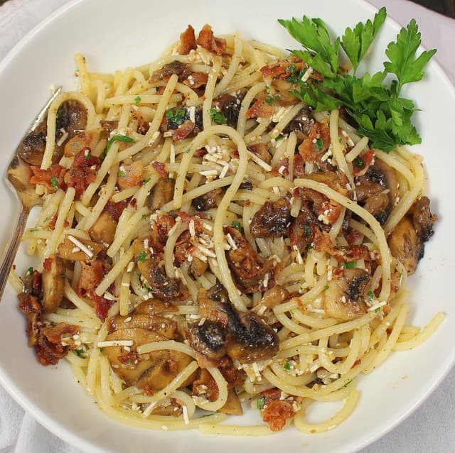 Old Spaghetti Factory Garlic Mizithra Punchfork