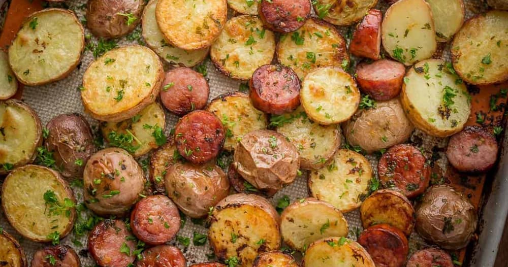 Roasted Potatoes and Kielbasa (OnePan) Punchfork