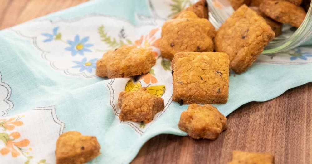 WholeWheat Cheddar Crackers Punchfork