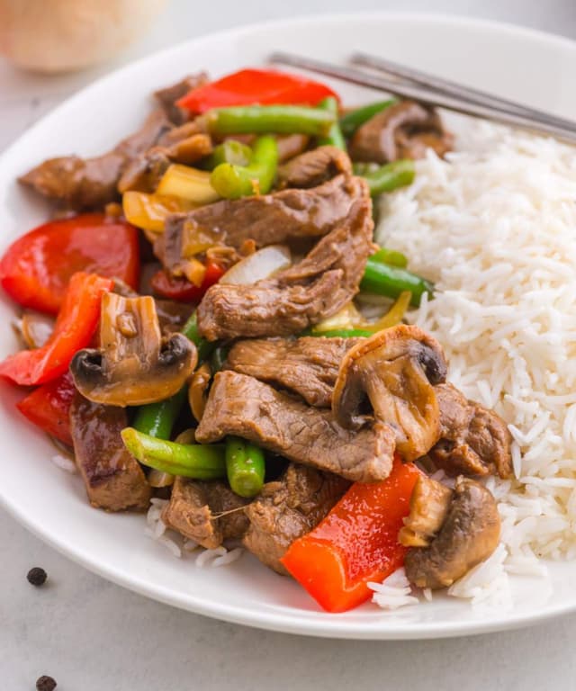 Copycat Panda Express Black Pepper Beef Punchfork