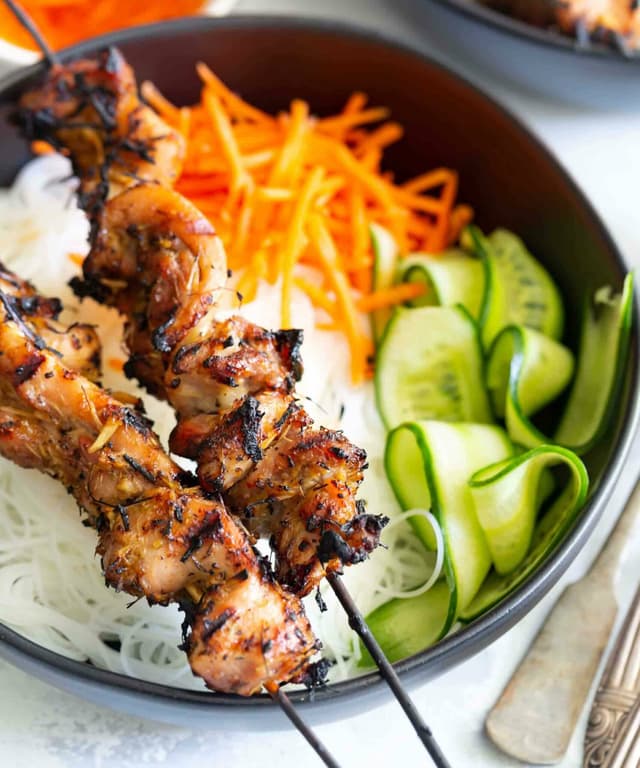 Lemongrass Chicken Rice Noodle Bowls Punchfork