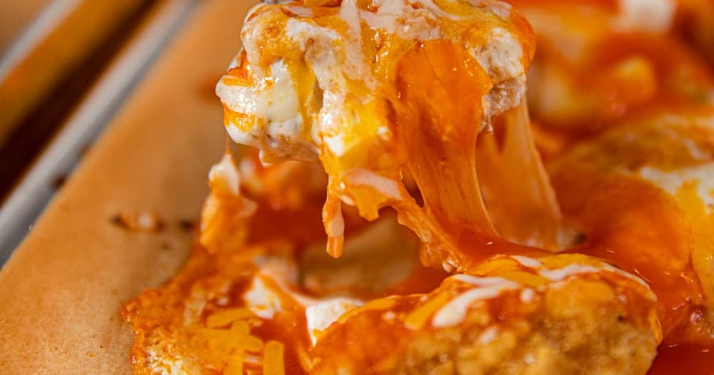 Domino's Hot Buffalo Chicken Punchfork