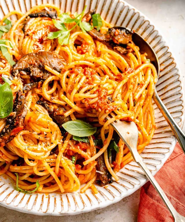 Garlic Mushroom Pasta Punchfork