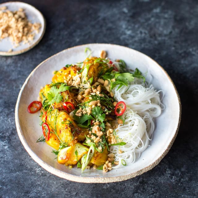 Vietnamese Turmeric & Dill Fish with Rice Noodles | Punchfork