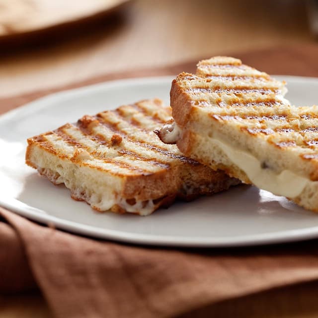 Mini Panini Mini Cheese Sandwiches (Panini with Mozzarella and Olive Tapenade ...
