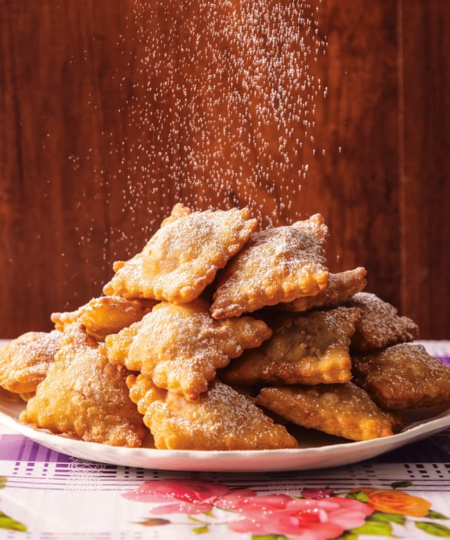 Stacey Mei Yan Fong's Fried Fruit Hand Pies Are an Oklahoma Treat