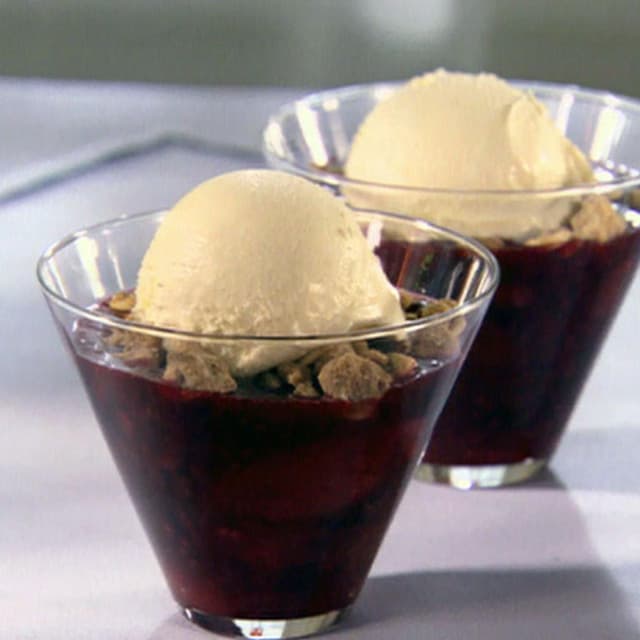 Mixed Berry Crumble Punchfork