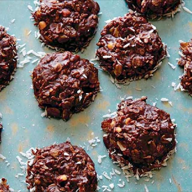 peanut butter no bake cookies with oats and flaxseeds