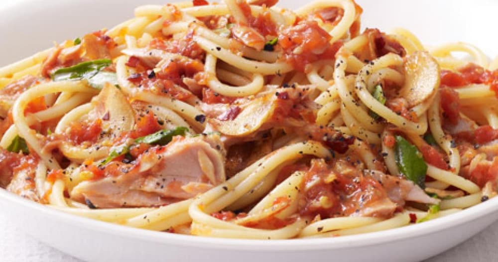 Spaghetti with Spicy Tuna Marinara Sauce Punchfork