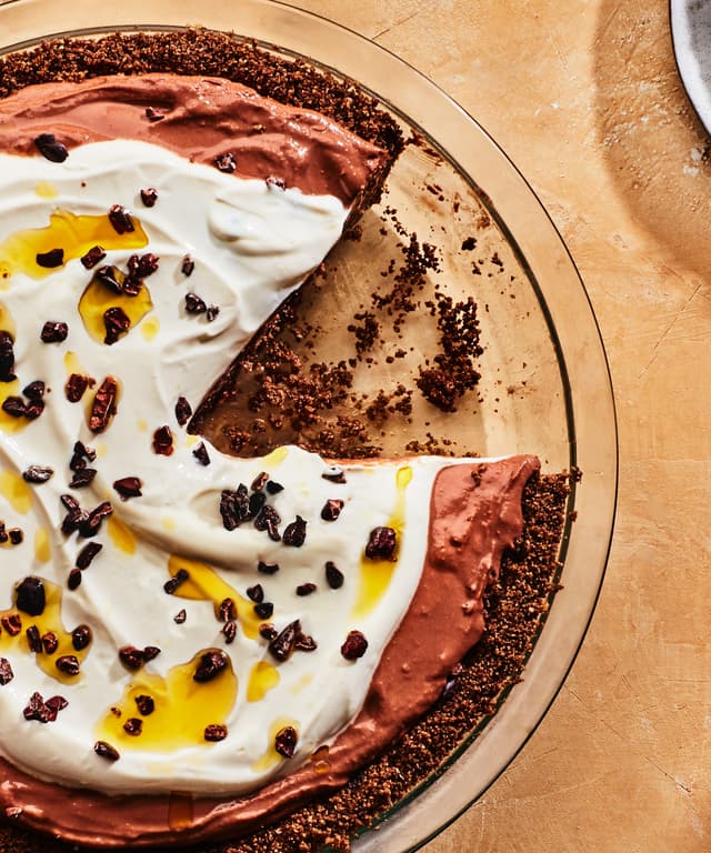 Frozen Greek Yogurt Blackout Pie Punchfork