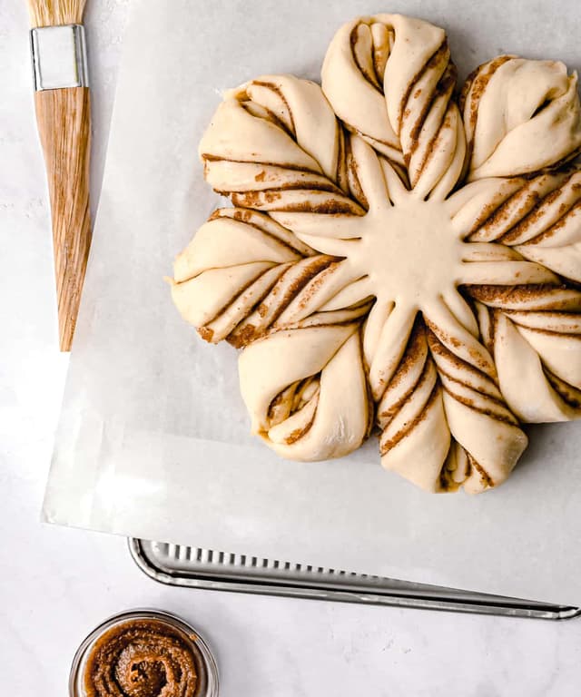 Overnight Buttermilk Cinnamon Star Bread Punchfork