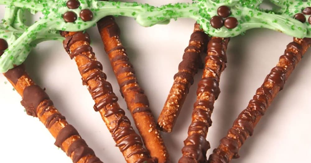 Palm Tree Pretzels Punchfork