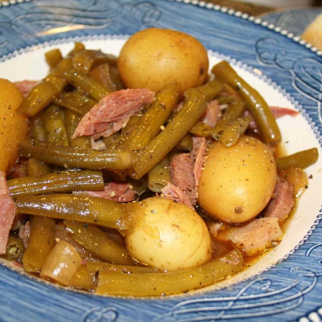Slow Cooker Green Beans, Ham and Potatoes Punchfork