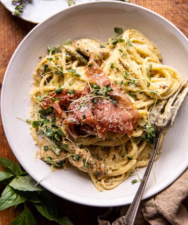 Basil Chicken Fettuccine Alfredo with Prosciutto Punchfork