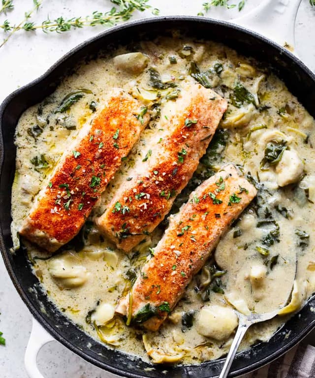 OneSkillet Salmon with Creamy Spinach Artichoke Sauce (Whole30, Keto