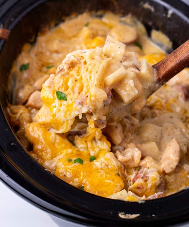 Crockpot Cheesy Chicken Sausage Casserole Punchfork