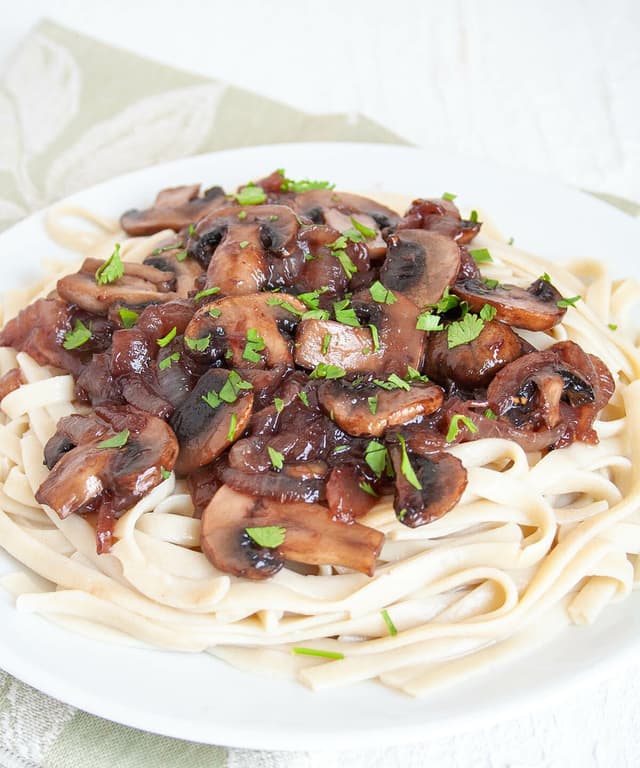 Caramelized Onion and Mushroom Pasta Punchfork