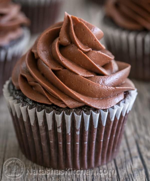 Best Chocolate Frosting Whipped Chocolate Cream Cheese Frosting Punchfork