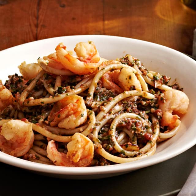 bucatini-with-pesto-and-shrimp-punchfork