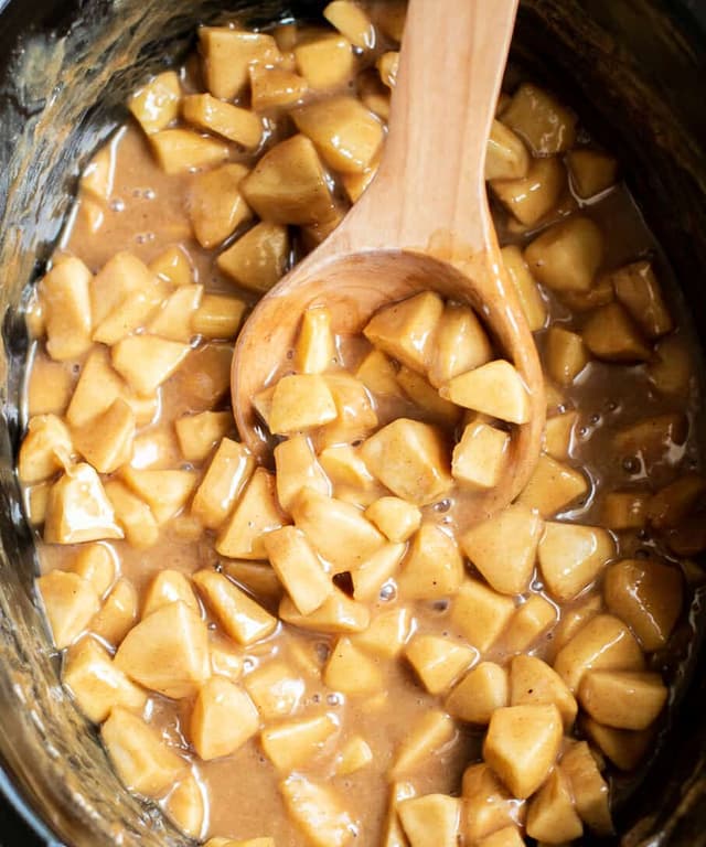 Slow Cooker Caramel Apple Pie Dip Punchfork