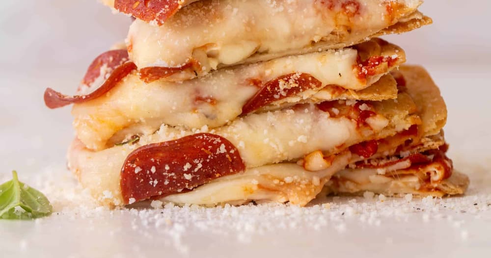 Crispy Baked Pizza Chicken Quesadillas Punchfork