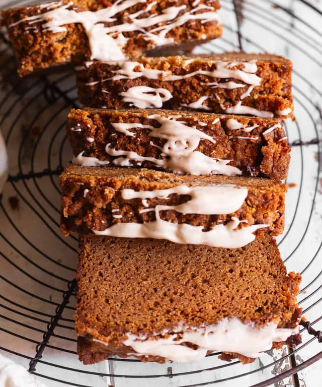 Paleo Pumpkin Bread with Maple Streusel Punchfork