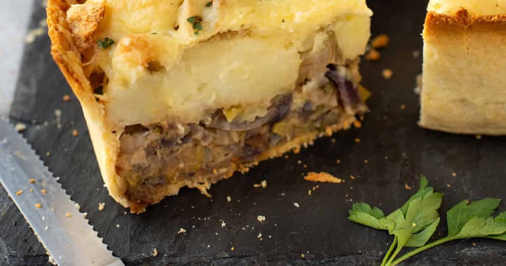 Homity Pie (Cheesy Potato and Leek Pie) | Punchfork