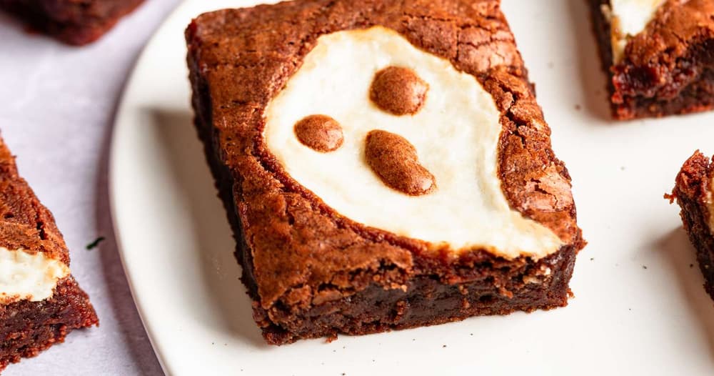 Ghost Cheesecake Brownies | Punchfork