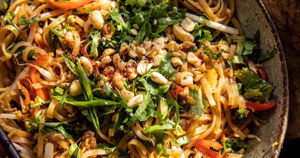 30 Minute Garlic Butter Chicken Pad Thai | Punchfork