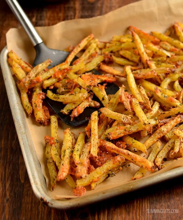 Garlic Parmesan Fries with Ranch Dressing Garlic Parmesan Fries with Ranch Dressing