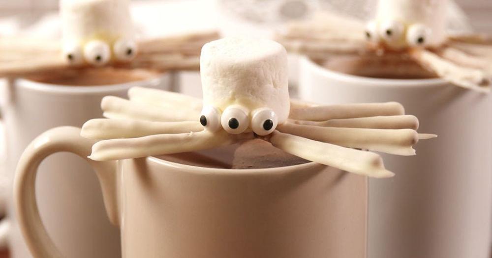 Halloweentown Marshmallow Spiders | Punchfork